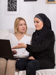 Muslim-Woman-Talking-with-Therapist
